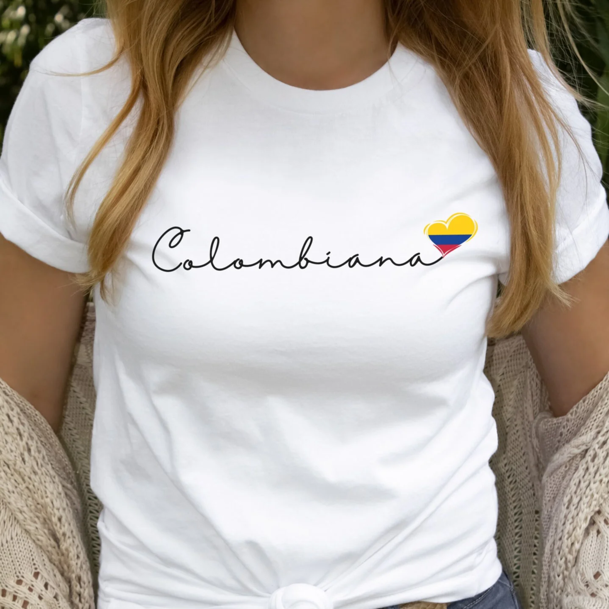 Colombiana Shirt, Colombian Heritage, Gift For Colombian, Latina T-Shirt, Colombia Spanish Shirt, Colombian Flag Shirt,Bogota Medellin Shirt