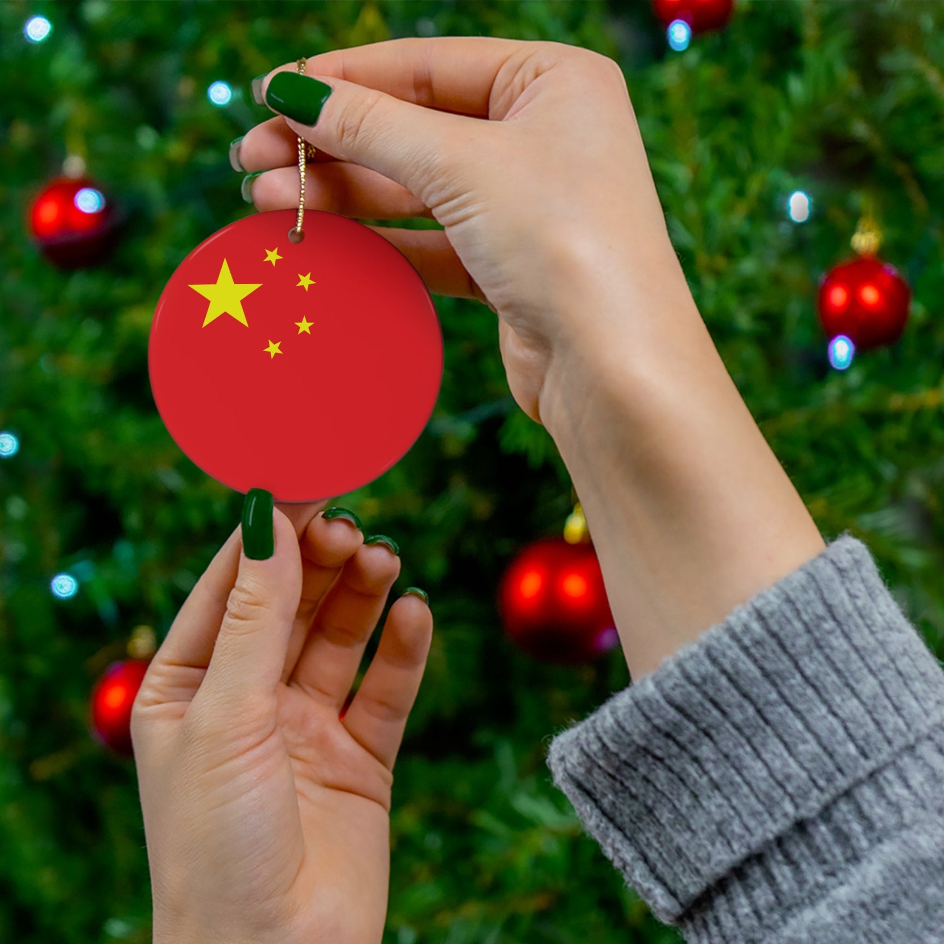 Personalized China Ceramic Christmas Ornament Chinese Flag Gift Holiday Decoration Asia World Heritage Travel Themed Red Round Chinese Decor