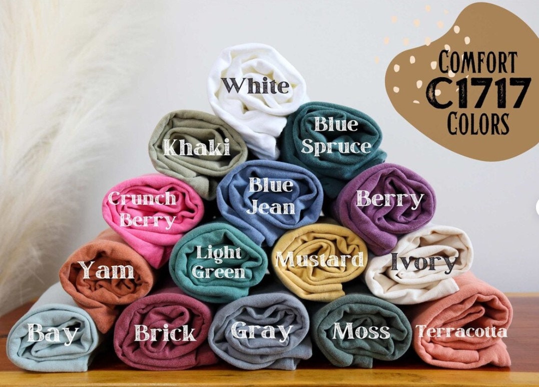 Comfort Colors Dog Groomer Tee, Retro Dog Groomer Lightning Bolt Shirt, Dog Groomer Gift, Womens Dog Grooming Tee,Vintage Dog Grooming Crew