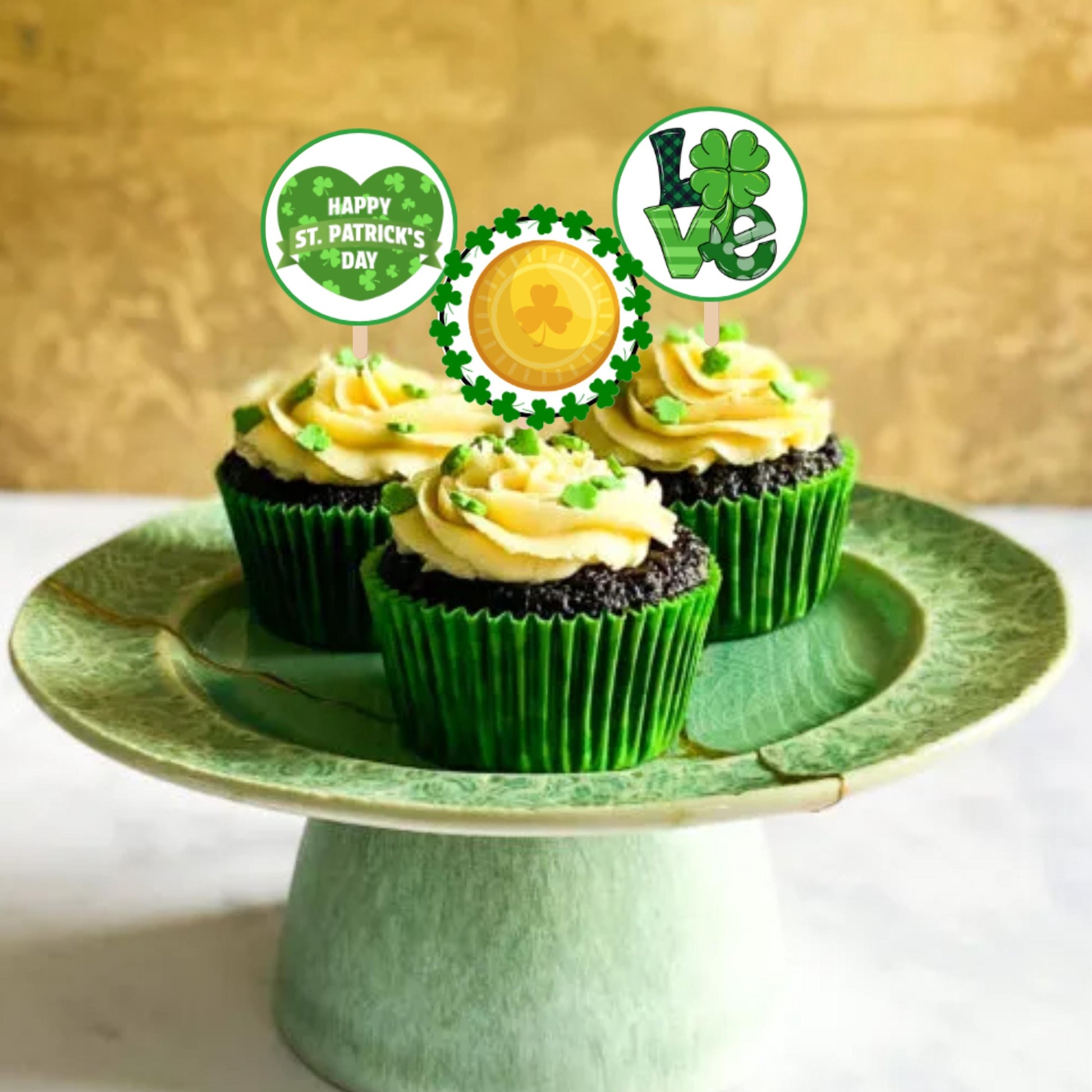 St. Patricks Day Cupcake Toppers, Shamrock Cupcake Toppers, Printable St Pattys Party Decor, St Patrick's  Favors & Labels