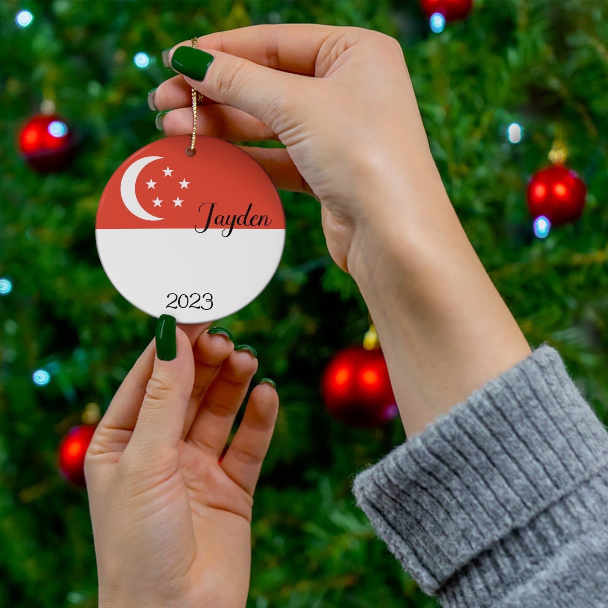 Personalized Singapore Ceramic Christmas Ornament Singaporean Flag Round Gift Holiday Decoration World Heritage Travel Themed Circle Asia